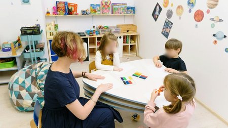 pexels-ksenia-chernaya-8535599