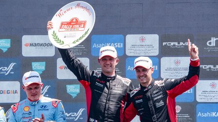 TOYOTA-GAZOO-RACING--1