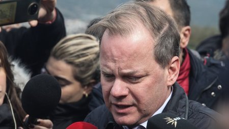 καραμανλης