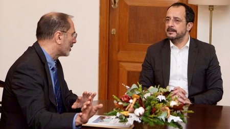 C16E4D1D-DE59-43DF-BEC0-7A55CCEF1C8F