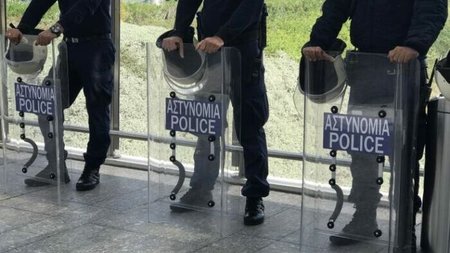 astinomia-2-700x500-kQjJ02-700x400