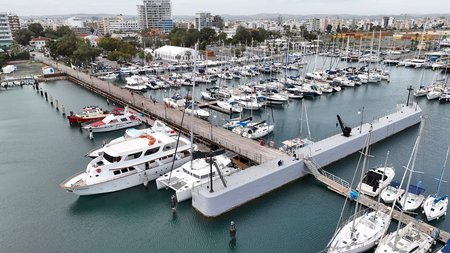 ΣΚΑΦΗ-ΜΑΡΙΝΑ ΛΑΡΝΑΚΑΣ