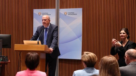 ΜΑΚΗΣ ΚΕΡΑΥΝΟΣ ΑΠΟΤΙΜΗΣΗ