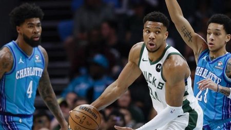 bucks-hornets_063444