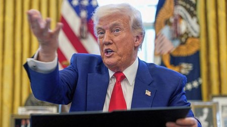 donald-trump-oval-grafeio-2025-04-09