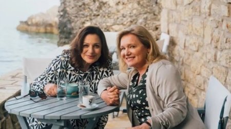 4b35744899f0490880b4ecb256c13fe7