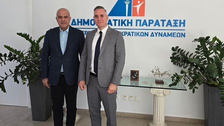 νικολας καρογιαν