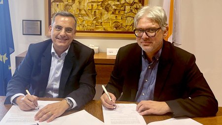 ΕΥΓΕΝΙΟΣ ΕΥΓΕΝΙΟΥ ΒΑΛΕΝΤΙΝΟΣ ΠΟΛΥΚΑΡΠΟΥ