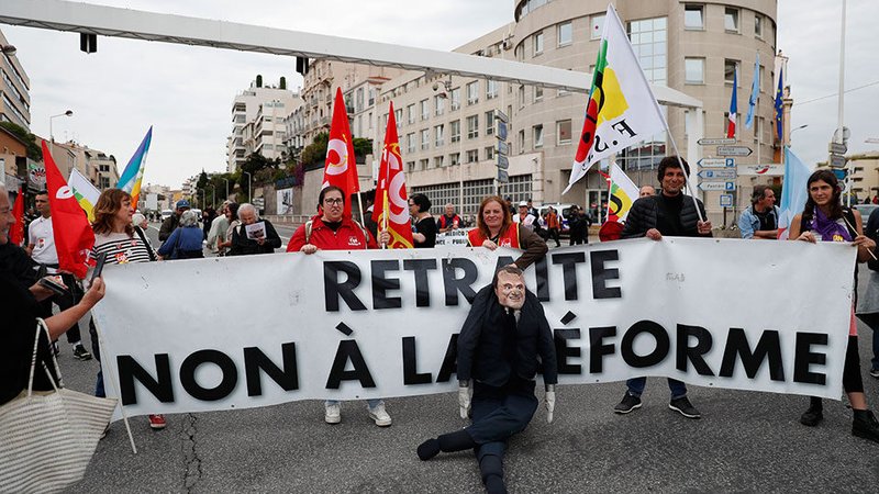 pensions-france-R-960x600