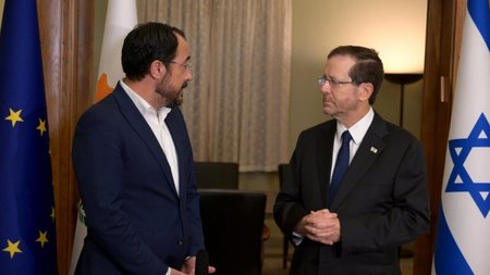 MixCollage-09-Jan-2025-09-22-AM-5274