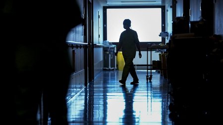 Nosokomeio_Photo_by_KENZO_TRIBOUI.2e16d0ba.fill-1600x900