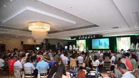 528d80ca-bb00-4163-9233-0f5f3f58da2d