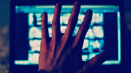 pornografia-diadiktyo-st.width-750