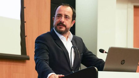 νικοσ χριστοδουλιδης