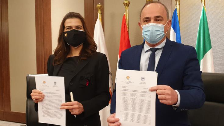 51cbde60-cabd-4fa6-a8c3-f2bb1ed56882.jpg