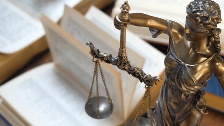 dikastiko-16_9-1170x780