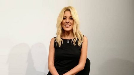 ΕΛΕΝΑ ΠΟΛΥΧΡΟΝΟΠΟΥΛΟΥ 1