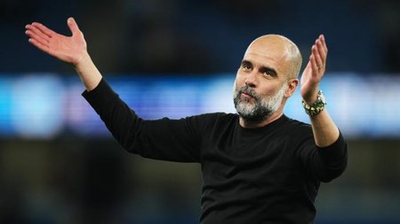 pep-guardiola-manager-manchester-city-838984189[1]