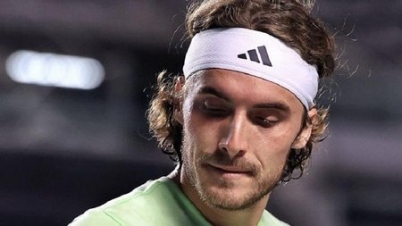 stefanos-tsitsipas_070857