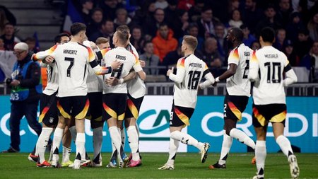 gjyv3glxuaag4cm_001620