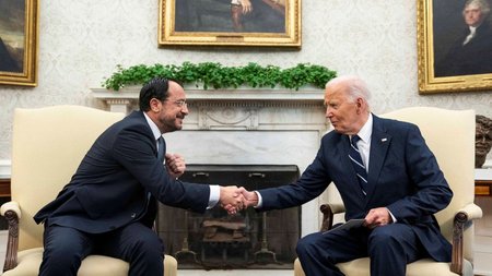 proedros_mpainten.2e16d0ba.fill-1.2e16d0ba.fill-1600x900