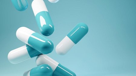 110814-pillsfalling1280