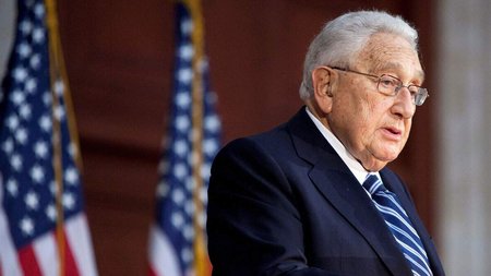 henry-kissinger-1200x668