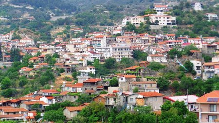1200px-view_of_agros_cyprus_12