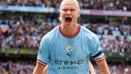 22_GettyImages-1429642616