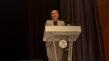 5ae14d3e-04ea-42f4-ad2b-e966fc0491271