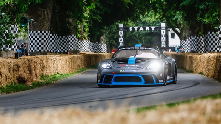 361440_gt4-eperformance-goodwood.jpg