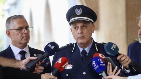 themistos_arnaoytis_panikos_stayroy_arhigos_yparhigos_astynomias