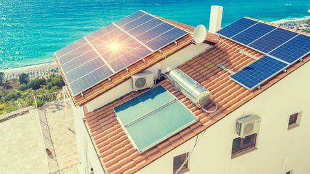 6599d1f3d5b28bbed57706fa_fotovoltaika-sto-spiti