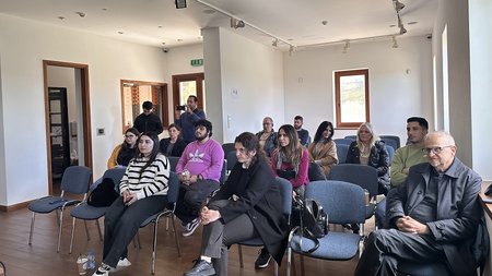 Panepistimio Neapolis Ekdilosi Pissouri