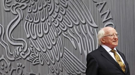 o-proedros-tis-irlandias-maikl-xigkins-arxeiou