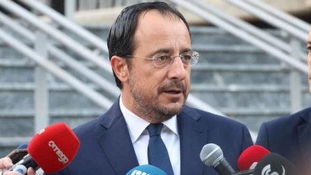 8e03b413d4e614fe73cc7d2dcefe186e