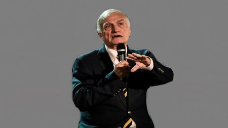 ΜΑΝΩΛΗΣ ΜΑΥΡΟΜΑΤΗΣ 1