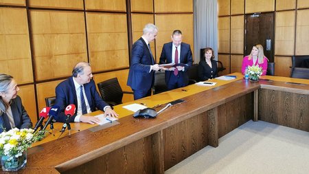 ΚΕΝΤΡΙΚΕΣ ΤΡΑΠΕΖΕΣ