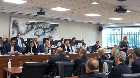 516b177a-ce7d-4c52-a497-f5383e640041