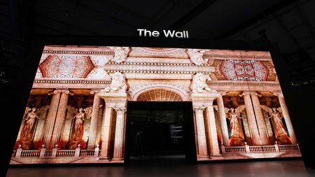 2.ISE 2024 Samsung Booth(2)