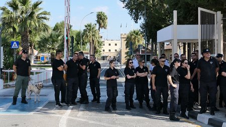 δεσμοφύλακες