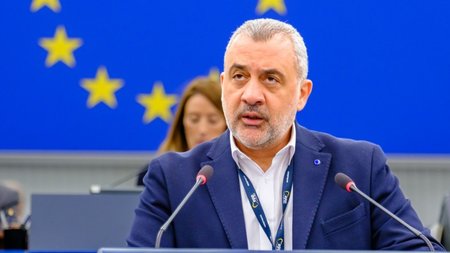 Λουκας Φουρλας