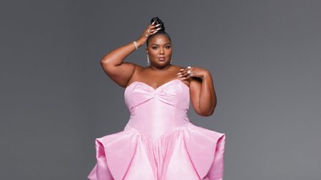 LIZZO 1