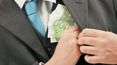 apati-lefta-1021x580-770x470