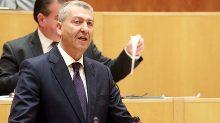 3c16cb45-5a73-46ab-bd80-d75872488de2.jpg