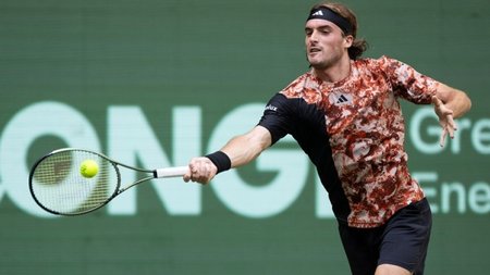 tsitsipas_halle