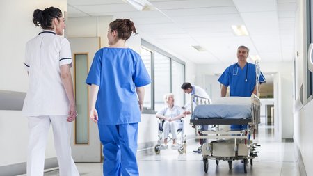 ΝΟΣΗΛΕΥΤΕΣ