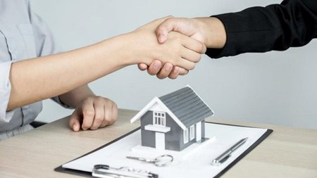 ΚΤΗΜΑΤΟΜΕΣΙΤΕΣ