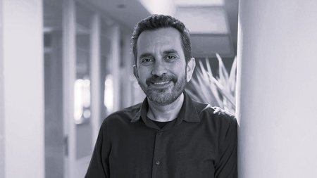 ΚΥΠΡΙΑΝΟΣ ΘΕΟΧΑΡΙΔΗΣ