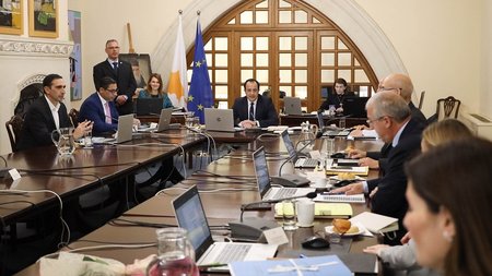 ΥΠΟΥΡΓΙΚΟ ΧΡΙΣΤΟΔΟΥΛΙΔΗ